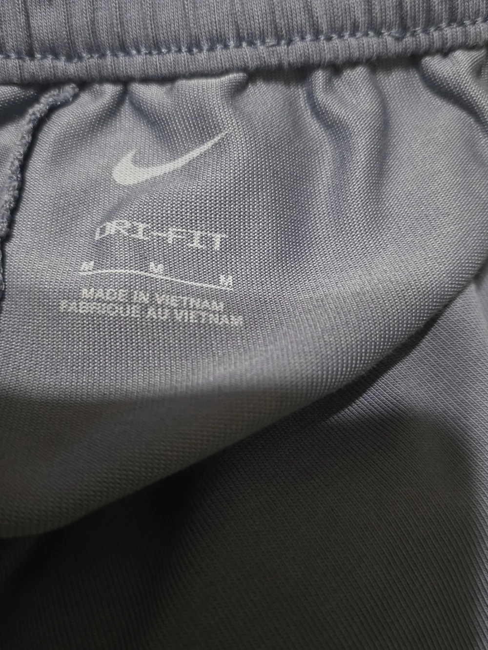 Nike Men’s Blue Athletic Shorts with White Drawstring Used Size M